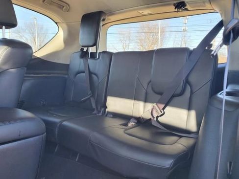 Used 2024 Nissan Armada SL w/ Captain's Chairs Package AWD/4WD image 18