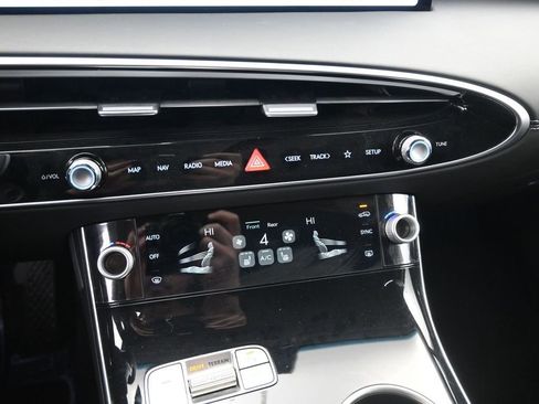 Used 2026 Genesis GV70 2.5T image 18