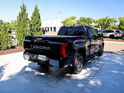 Used 2022 Toyota Tundra Limited AWD/4WD image 10