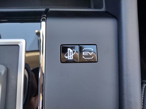 New 2025 Mitsubishi Outlander SE image 25