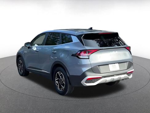 Used 2025 Kia Sportage LX image 11