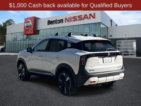 New 2026 Nissan Kicks SR w/ Cold Weather Package image 8