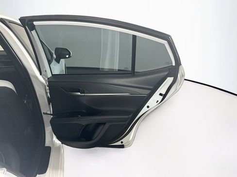 Used 2026 Toyota Camry SE FWD image 31
