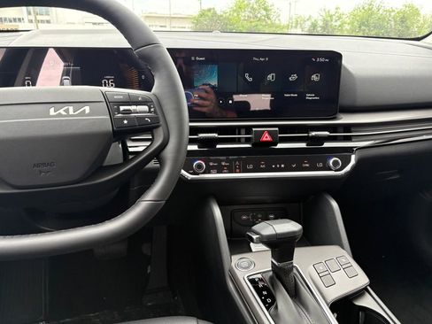 New 2026 Kia Sportage EX image 14