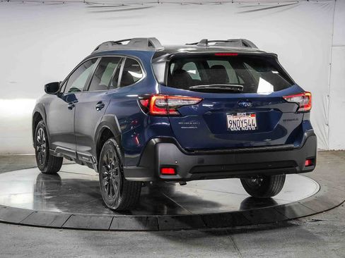 Used 2024 Subaru Outback Onyx Edition AWD/4WD image 2