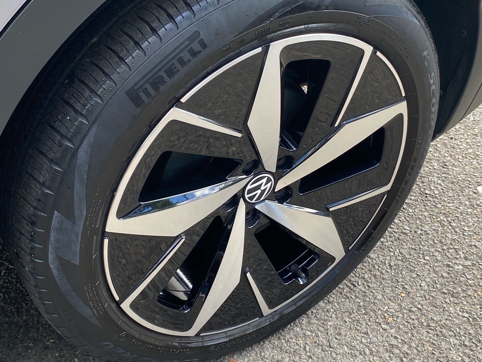 Used 2023 Volkswagen ID.4 Pro S RWD image 22