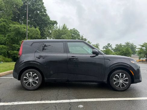 Used 2021 Kia Soul LX FWD image 7