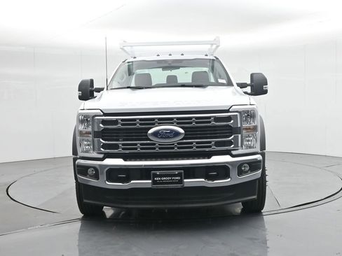 New 2025 Ford F450 XL w/ XL Chrome Package image 36