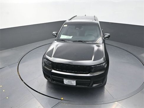 New 2025 Jeep Grand Cherokee L Altitude image 10