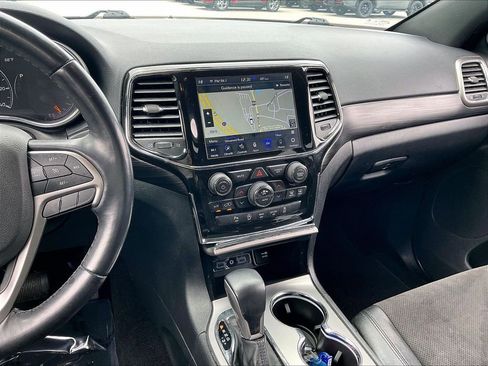 Used 2021 Jeep Grand Cherokee Laredo X AWD/4WD image 17