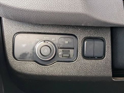 Used 2022 Mercedes-Benz Sprinter 2500 image 19