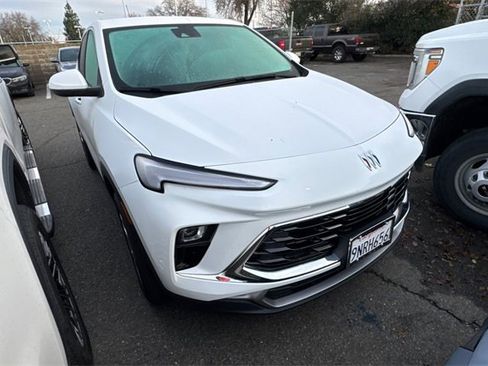 Used 2025 Buick Encore GX Preferred image 2