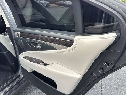 Used 2013 Lexus LS 460 L image 13