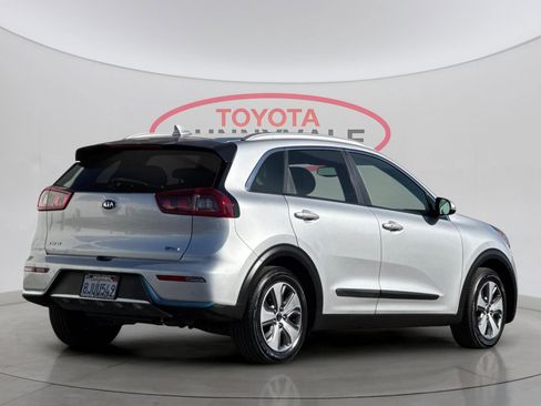 Used 2019 Kia Niro EX Premium w/ Sunroof Package image 3