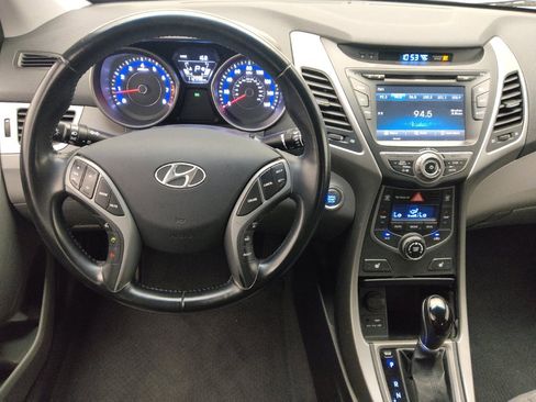 Used 2016 Hyundai Elantra Limited w/ Option Group 04 FWD image 22