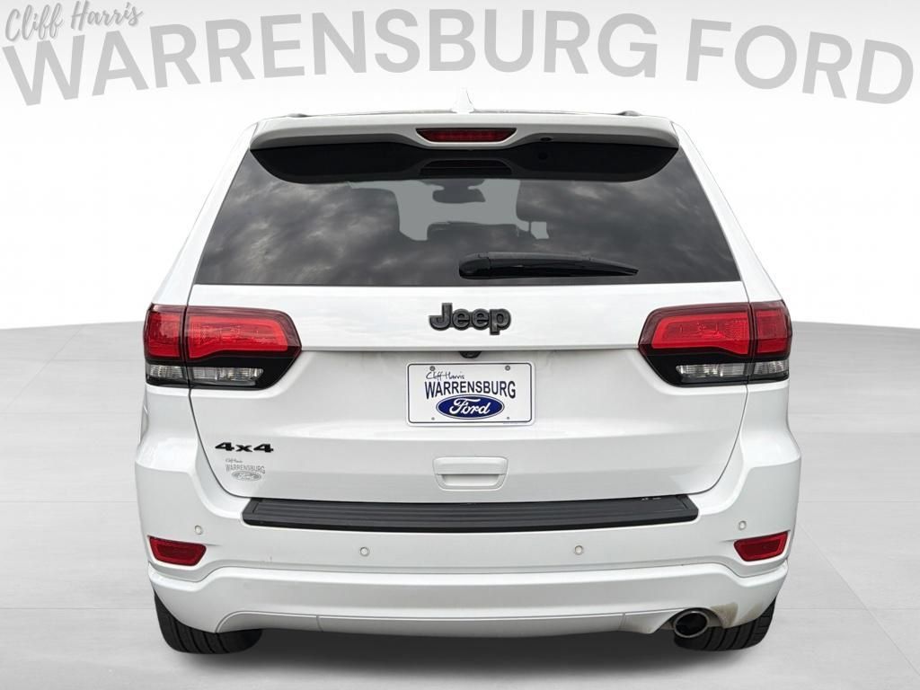 Used 2020 Jeep Grand Cherokee Altitude AWD/4WD image 6