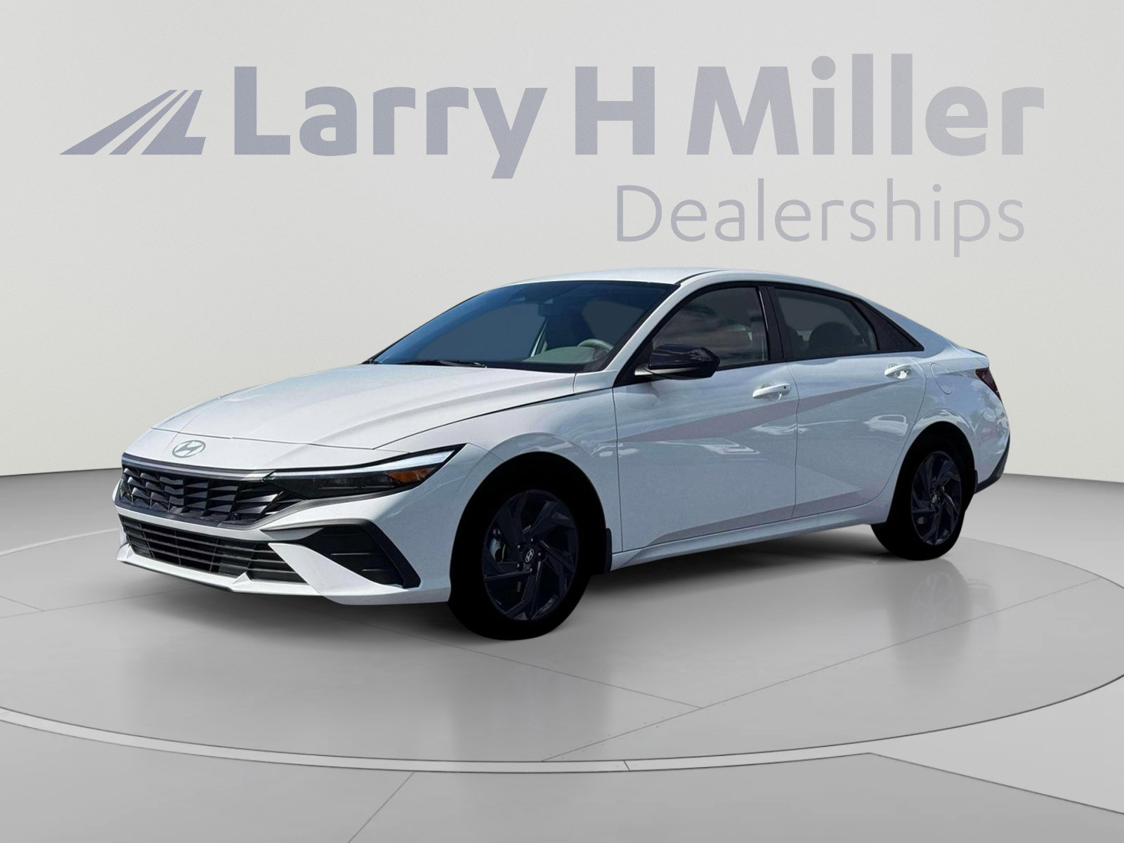 New 2026 Hyundai Elantra SEL Sport FWD image 2
