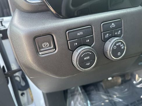 Used 2023 Chevrolet Silverado 1500 LT image 21