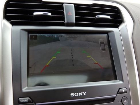 Used 2017 Ford Fusion Platinum image 27