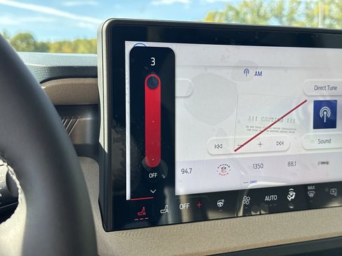 New 2025 Ford Maverick Lariat w/ 4K Tow Package image 4