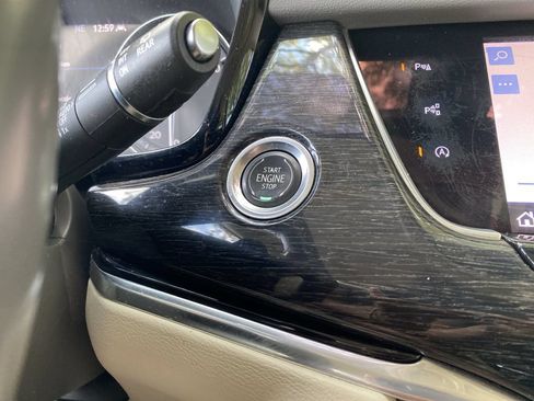 Used 2021 Cadillac XT6 Premium Luxury FWD image 23