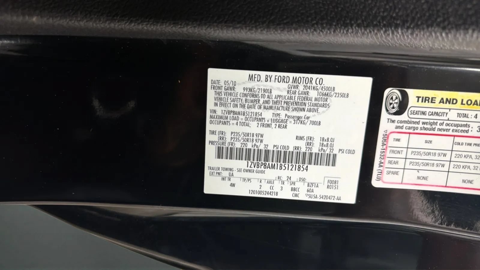 Used 2011 Ford Mustang Premium w/ 202A Rapid Spec Order Code RWD image 22