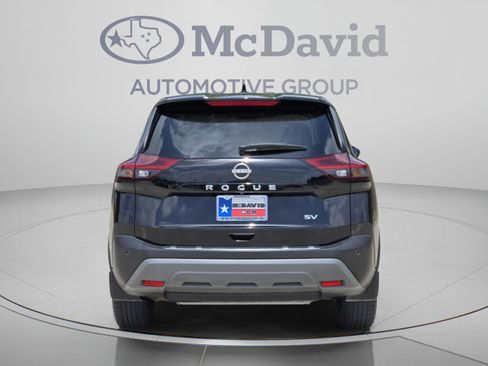 Used 2023 Nissan Rogue SV FWD image 5