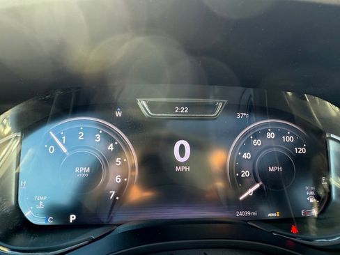 Used 2024 RAM 1500 Limited image 17