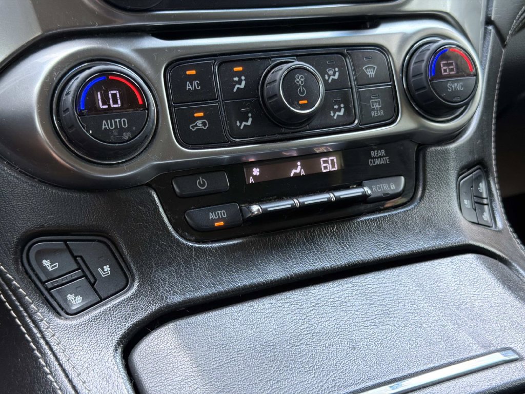 Used 2019 Chevrolet Suburban Premier RWD image 24