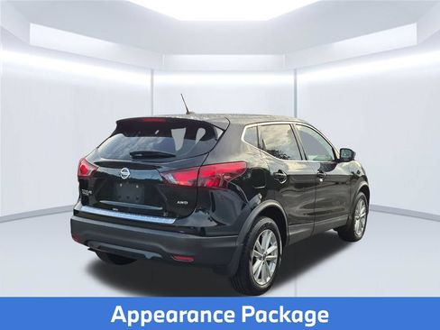 Used 2019 Nissan Rogue Sport S w/ Appearance Package AWD/4WD image 4