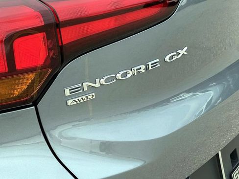Used 2022 Buick Encore GX Select AWD/4WD image 11