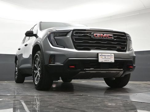 Used 2026 GMC Acadia AT4 w/ Luxury Package AWD/4WD image 30