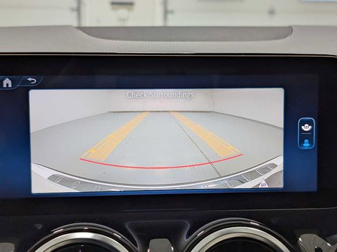 Used 2025 Mercedes-Benz GLA 250 GLA 250 image 25