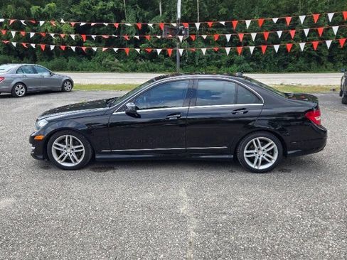 Used 2013 Mercedes-Benz C 300 4MATIC Sedan image 2