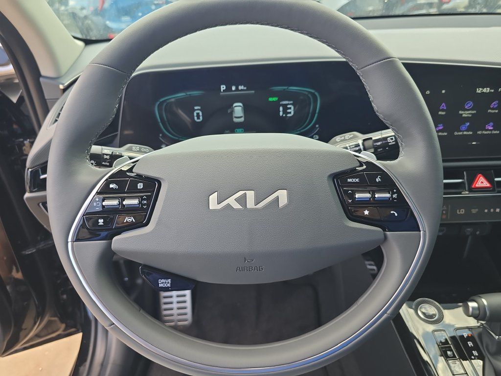 New 2026 Kia Niro SX Touring FWD image 30