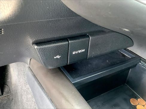 Used 2021 Toyota Camry LE FWD image 29