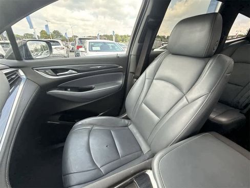 Used 2023 Buick Enclave Essence image 23