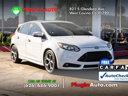 Used 2014 Ford Focus ST w/ Equipment Group 202A image 5