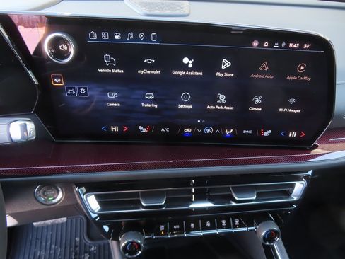 New 2026 Chevrolet Traverse Z71 w/ Enhanced Driving Package image 5