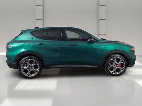 Used 2024 Alfa Romeo Tonale Veloce AWD/4WD image 4