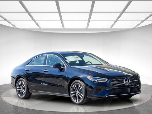 New 2025 Mercedes-Benz CLA 250 4MATIC image 5