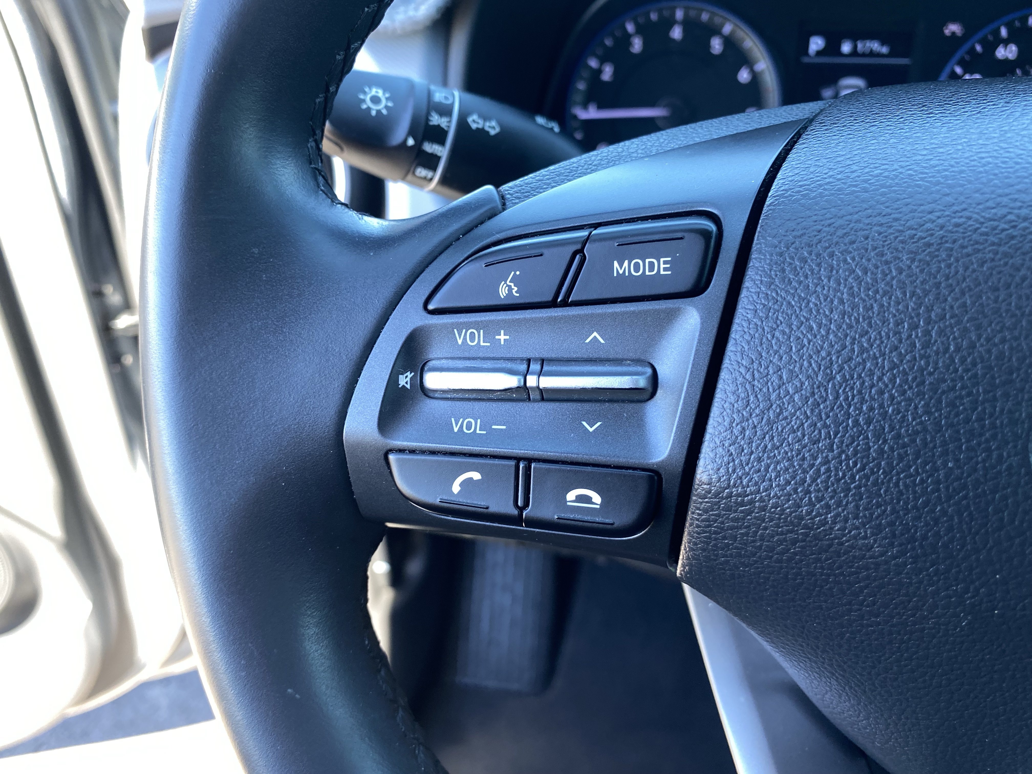 Used 2020 Hyundai Kona SEL FWD image 28