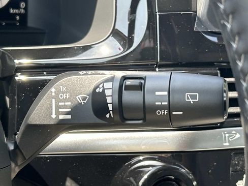 New 2026 Nissan Pathfinder SL AWD/4WD image 31