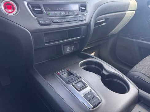 Used 2023 Honda Ridgeline Sport image 16