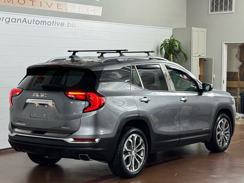 Used 2019 GMC Terrain SLT w/ Preferred Package image 3