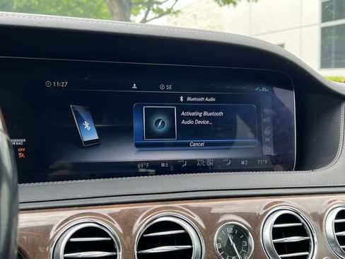 Used 2019 Mercedes-Benz S 560 Sedan image 23