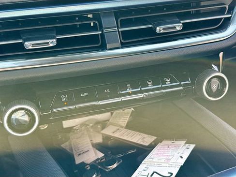 New 2026 Chevrolet Equinox EV LT image 17