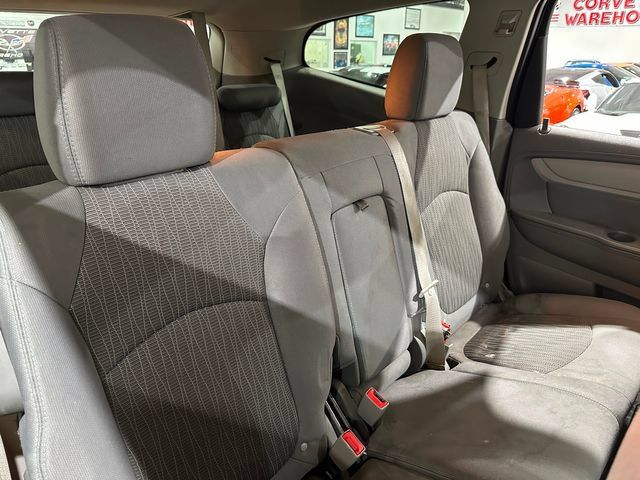 Used 2013 Chevrolet Traverse LS FWD image 10