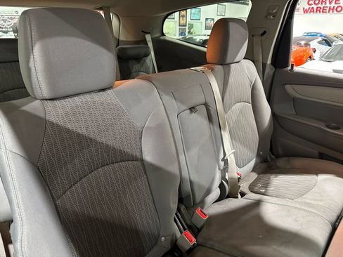 Used 2013 Chevrolet Traverse LS FWD image 10
