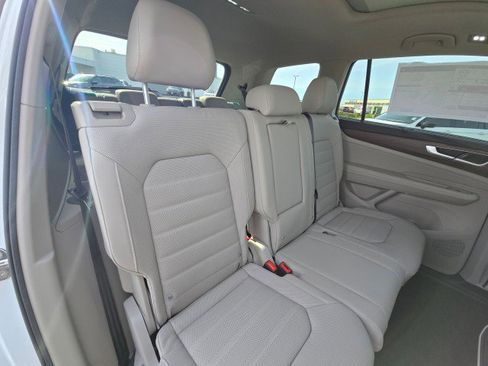 New 2026 Volkswagen Atlas SEL AWD/4WD image 16